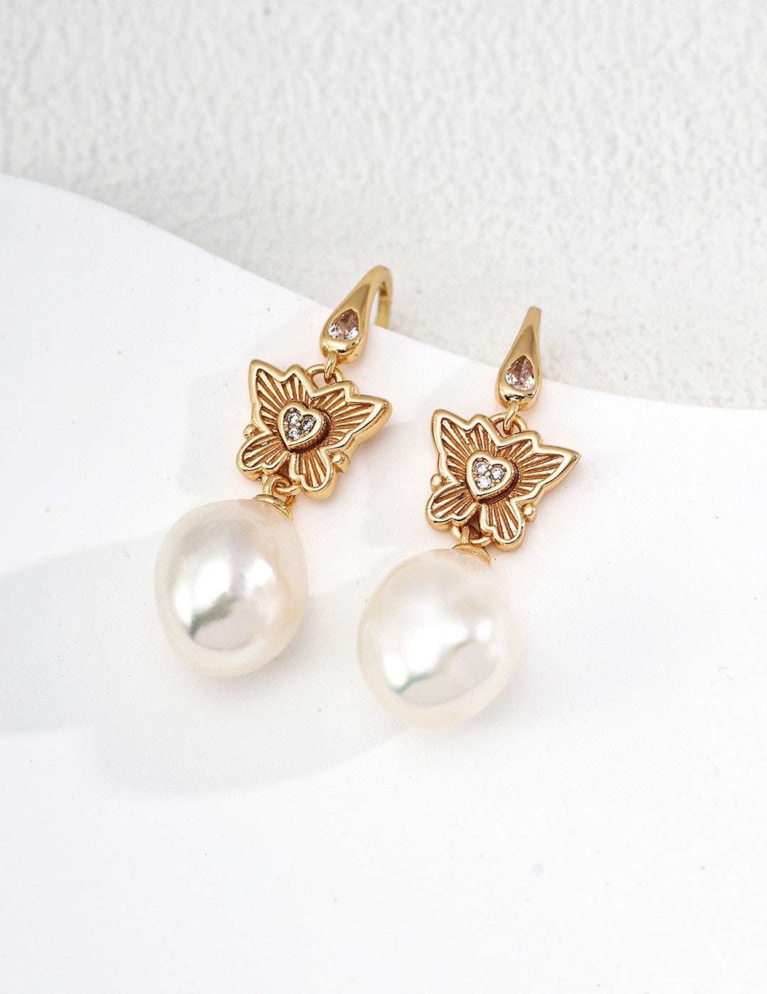 Dancing Butterfly & Starry Pearl Earrings in S925 Silver - TAMO Jewellery