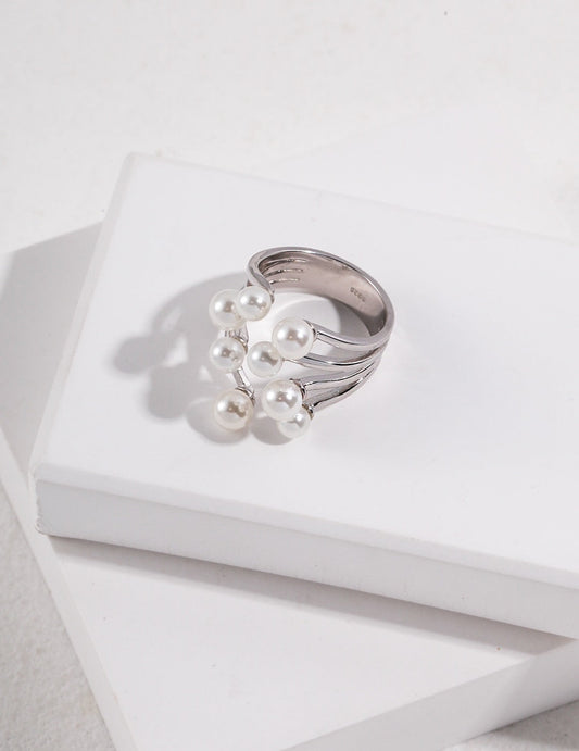 S925 Silver Open Flower Ring with Shell Pearls - TAMO Jewellery