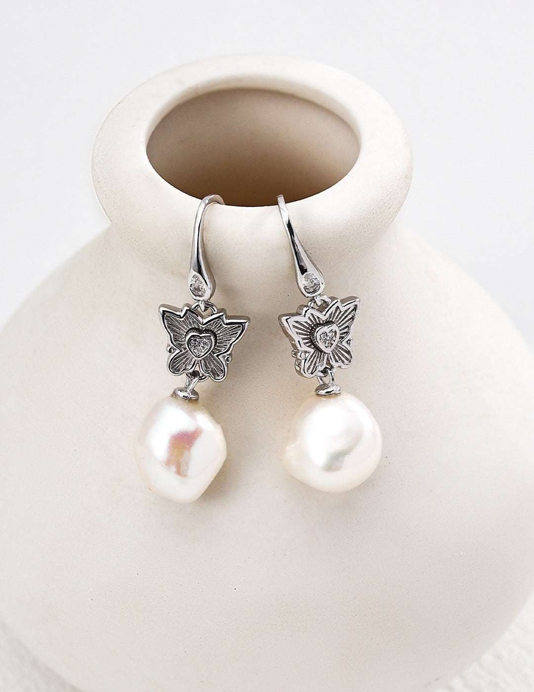 Dancing Butterfly & Starry Pearl Earrings in S925 Silver - TAMO Jewellery