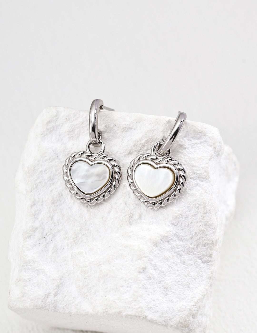Vintage Romance｜S925 Silver Natural White Mother-of-Pearl Heart Earrings - TAMO Jewellery