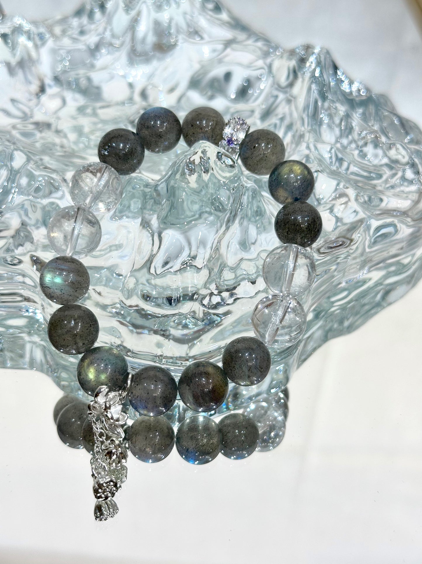 Mystic Moonlight Bracelet – Labradorite & Clear Quartz