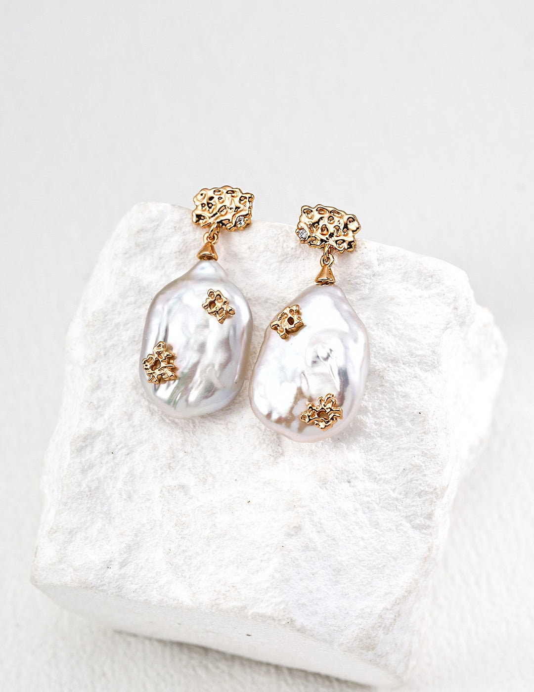 Ethereal Flow S925 Silver Baroque Pearl Earrings - TAMO Jewellery